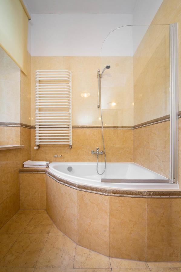Ferienwohnung B12 - Comfort Apartemnts City Center Krakau Exterior foto